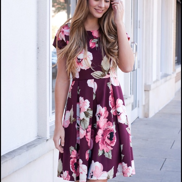 ❤️❗️Last 2! S-M Wine Floral Dress - Picture 5 of 7